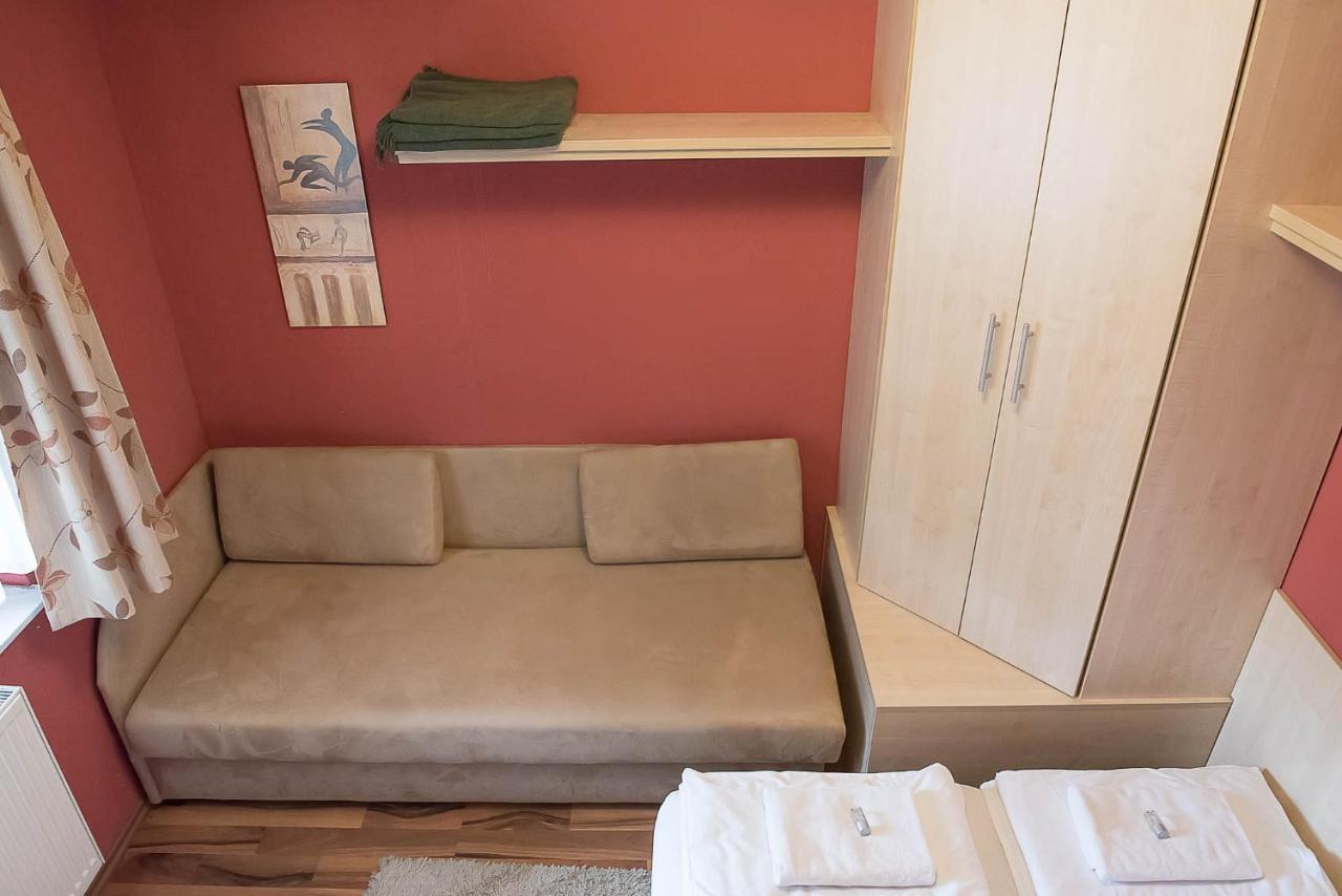 MeDoRa Park - Bagolyvár Apartmanház Gárdony Exterior foto
