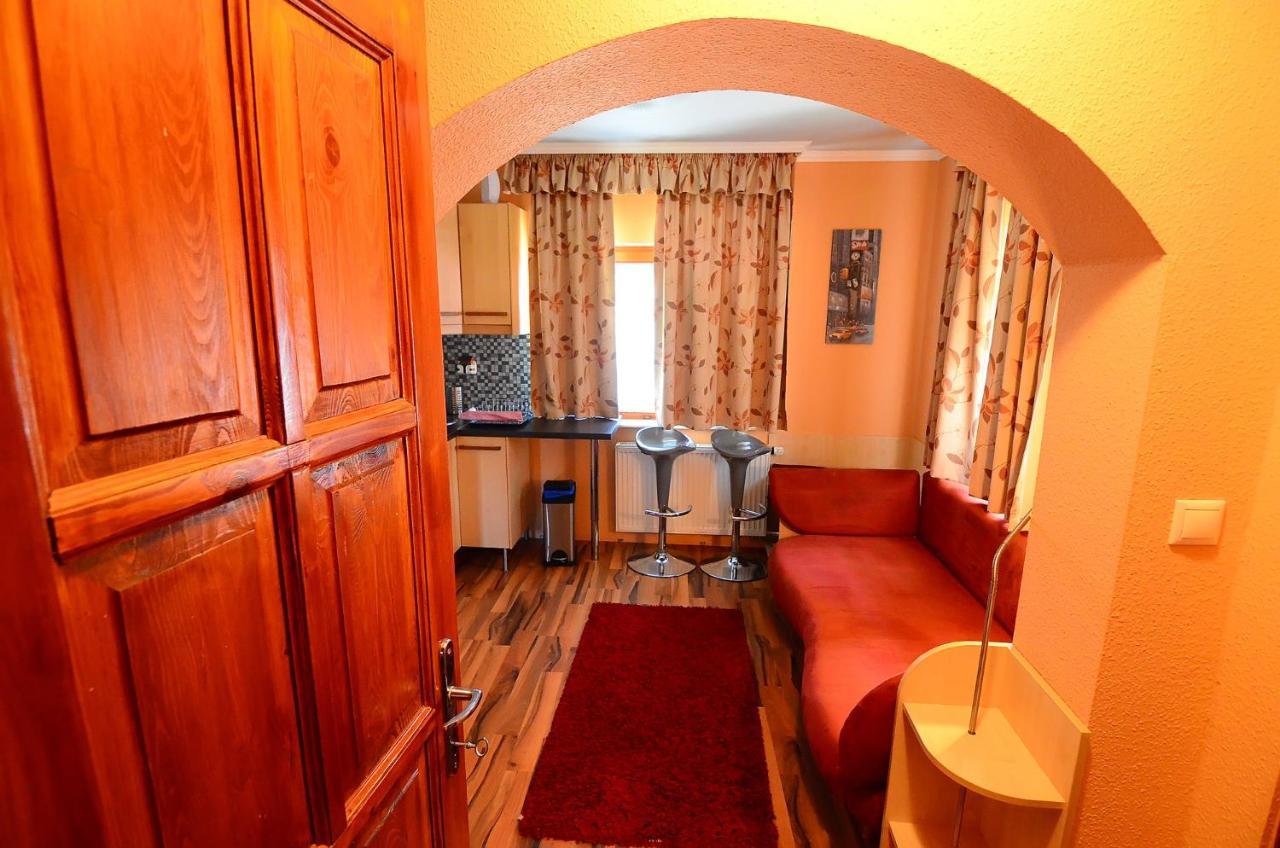 MeDoRa Park - Bagolyvár Apartmanház Gárdony Exterior foto